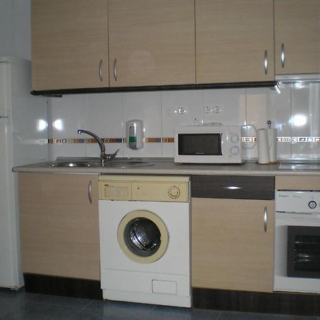 Apartamentos Turisticos Reyes Catolicos Zaragoza Kamer foto