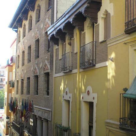 Apartamentos Turisticos Reyes Catolicos Zaragoza Buitenkant foto